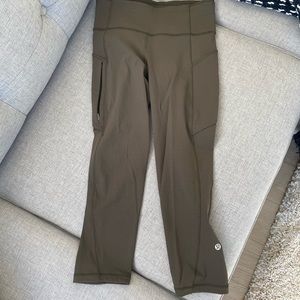 Lululemon Crop Leggings in Olive
